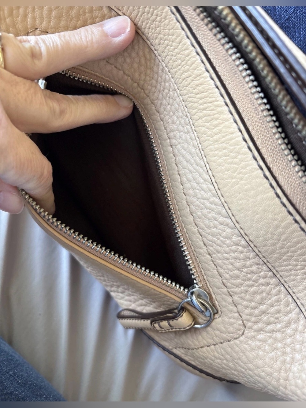 Coach Madison SoHo F12321 Tan Pebbled Leather Convertible Brown Cloth Interior - Picture 3 of 13
